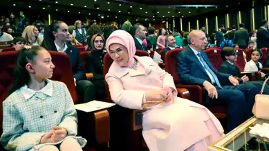 Emine Erdoğan'dan Çocuk Orkestrası'na Övgü