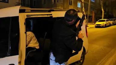 Gece Yüksek Hızlı Polis Kovalamacası: Silahlı Saldırı